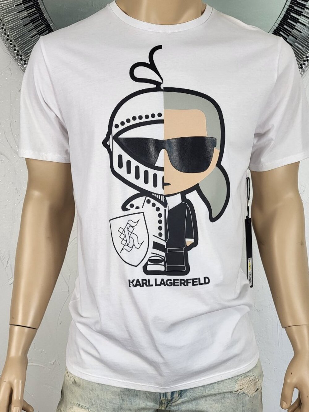 NWT~$50~KARL LAGERFELD~SZ M~MENS WHITE BLACK GRAPHIC LOGO SHORT SLEEVE T-SHIRT
